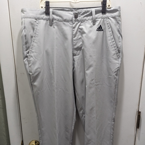 Mens Adidas 3 Stripes Golf Pants Flat Front Gray Black DM3080 Size 32x30 - Picture 2 of 5